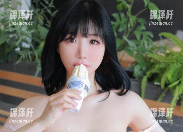 Addielyn(에디린)夜景——高清图集，快来看看她到底是怎么融入这城市的。