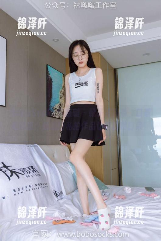 BoBoSocks袜啵啵-奶油 BoBoSocks袜啵啵 - 靴子不简单,口罩有深意:奶油的私拍作品让你目瞪口呆!