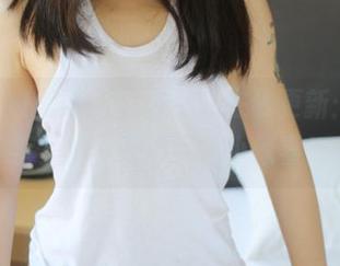 MyGirl美媛馆 - 黄密儿在线更新：高清裤里丝，来感受这小惊喜！