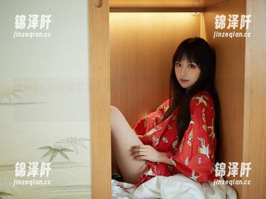 Shika小鹿鹿 Shika小鹿鹿写真合集,关于她的美足,有点甜,有点腼腆,动心的瞬间!