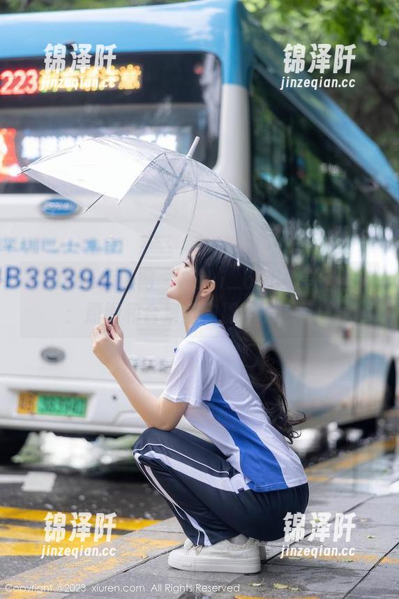 Xiuren秀人网-Suki_baby Xiuren秀人网 - Suki_baby美足之旅:原图和合集里的那些小心机!