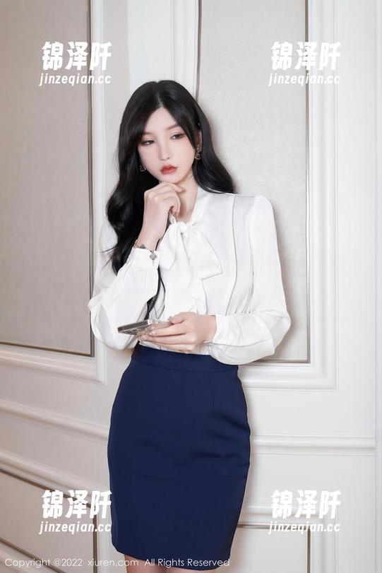 Xiuren秀人网 - 福利来袭：徐莉芝Booty的运动图集，快来偷瞄！