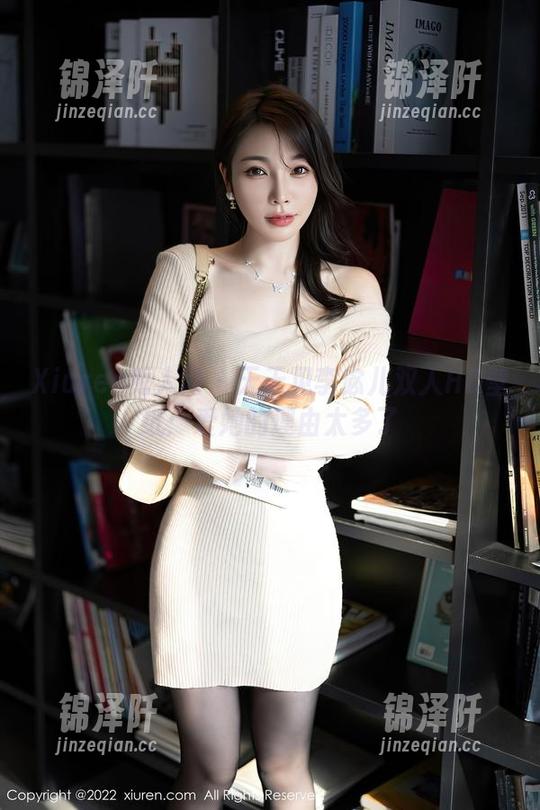 Xiuren秀人网 - 天天见李宓儿双人HD壁纸：爱她的理由太多了