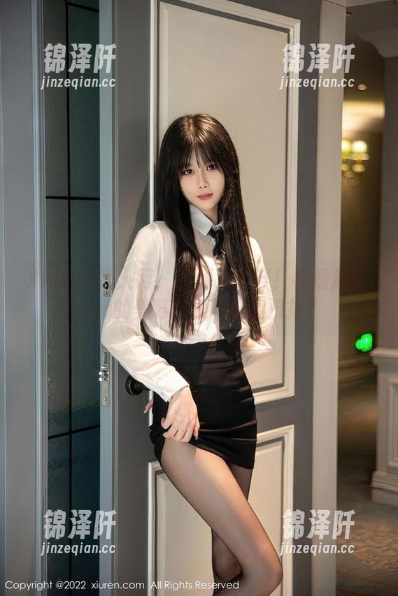 Xiuren秀人网-杨晨晨sugar Xiuren秀人网 - 资源大公开!杨晨晨sugar的美臀合集,谁能抗拒?