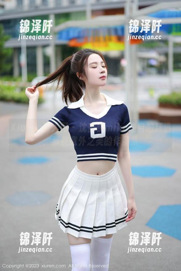 Xiuren秀人网-沈蜜桃miko Xiuren秀人网 - 沈蜜桃miko的自拍精选:那些意外之美的作品集