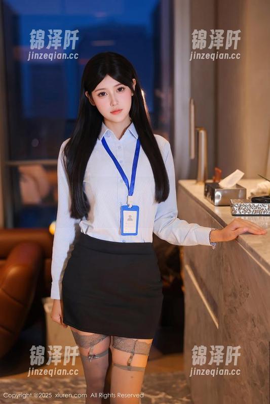 Xiuren秀人网-熊小诺 Xiuren秀人网 - 熊小诺的办公室写真,下载后仿佛能闻到那股香气?