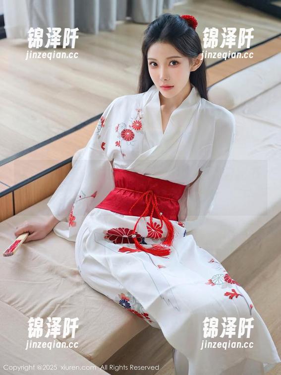 Xiuren秀人网-米妮大萌萌 Xiuren秀人网 - 看,米妮大萌萌的秘书写真集,真的是甜到蜜了!