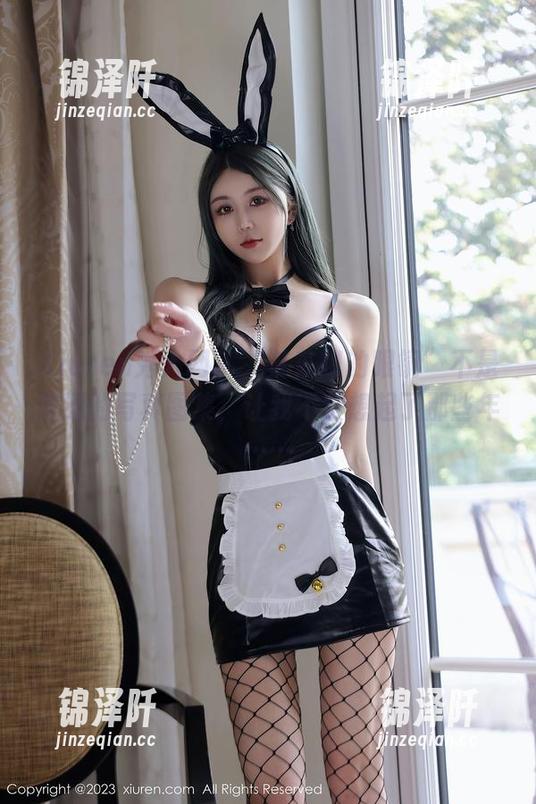 Xiuren秀人网-苏苏阿 Xiuren秀人网 - “苏苏阿的眼镜”不是普通的写真图集,让我不禁想起了那些年……