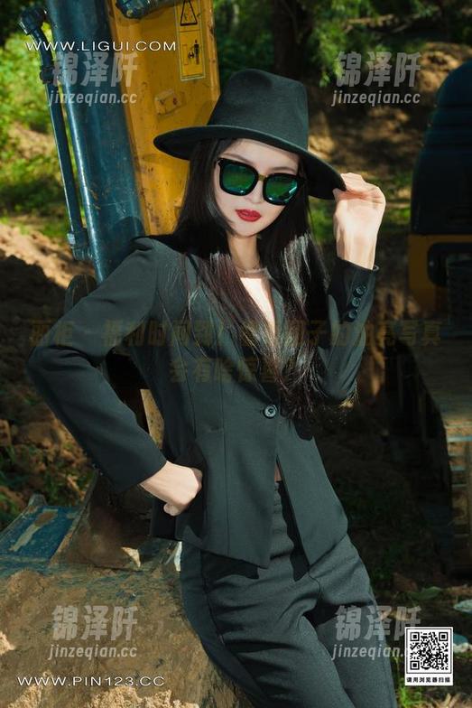 丽柜 - 福利时间到！看看团子的油亮写真会有啥惊喜？