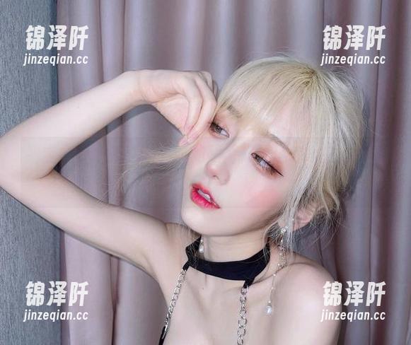 啾小妍 妍宝全集曝光:啾小妍的照片如梦似幻,来一探究竟?