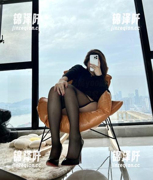 安妮yoo 微密圈 - 不小心被安妮yoo的礼服电到:福利图片一探究竟