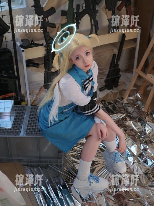小和甜酒 小和甜酒带你体验温泉狂欢,双人福利写真看了让人脸红心跳~