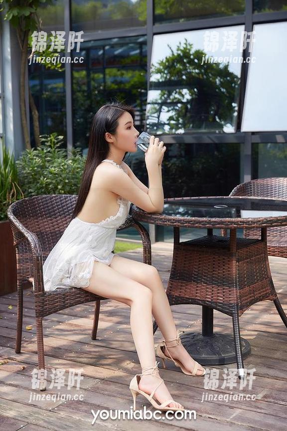 尤蜜荟-安璐璐 尤蜜荟 - 想要看安璐璐的最新自拍?这里,免费图集等你发掘!