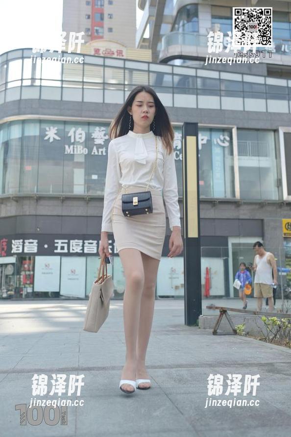 异思趣向-美子 异思趣向 - 豪华福利来袭!美子在褪去半筒袜那一刻,整个世界都在停顿!