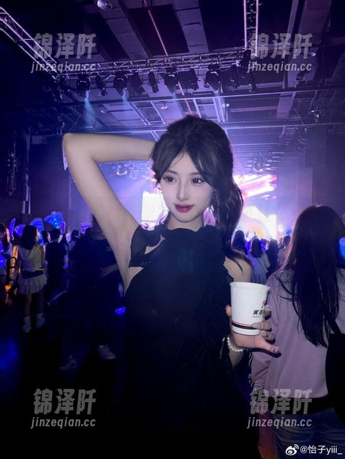 怡子yiii 怡子yiii的樱花限定美图,保证让你春心荡漾!