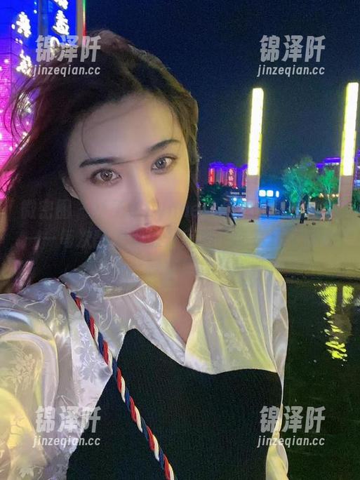 林子喵Lynne 微密圈 - 林子喵Lynne的兔女郎壁纸合集——每次翻看都像开盲盒!你真猜不到她下一秒会做什么!