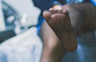 柒柒不可爱夜勤护士：让我们一起高清分享这个神秘夜班的出奇之处！