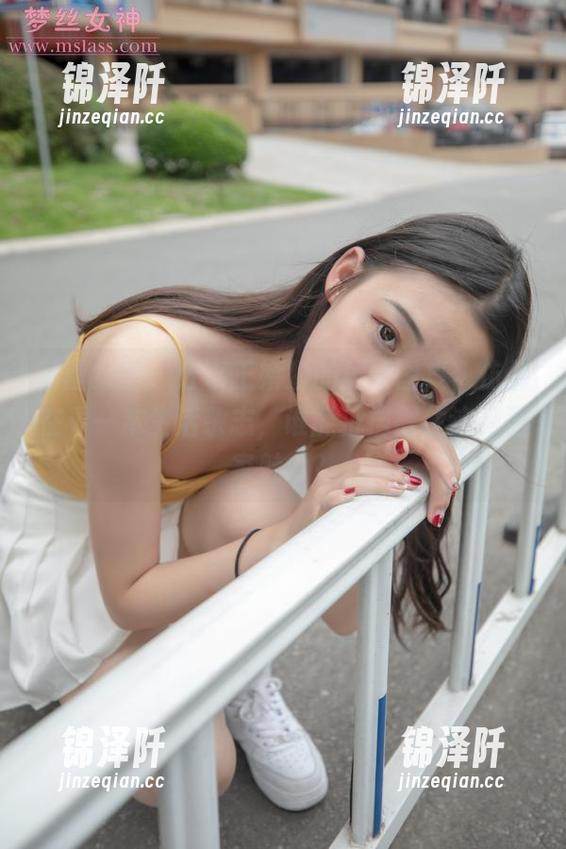 梦丝女神-王娇娇 梦丝女神 - 分享王娇娇的居家图集,仿佛在看一本生活杂志,谁能抵挡得住这种居家魅力?