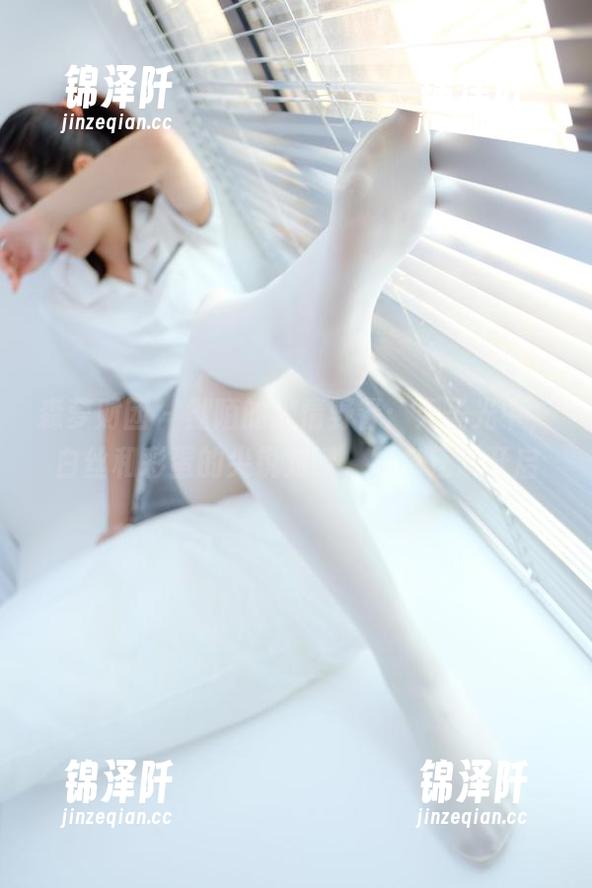 森萝财团-默陌 森萝财团 - 默陌的激情野餐:无圣光中,白丝和彩蛋的尖锐对话,图包狂欢开启
