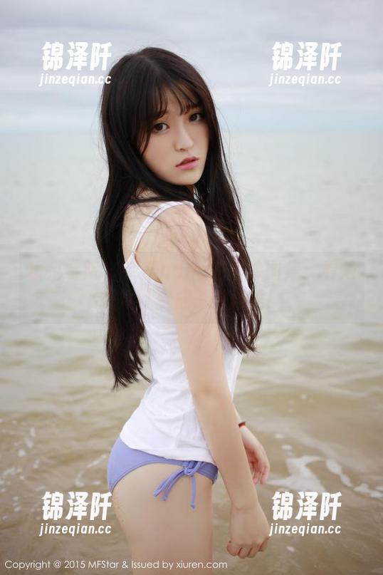 模范学院-奈美nana 模范学院 - 奈美nana的婚纱图集:看她把婚礼变成了时尚秀!