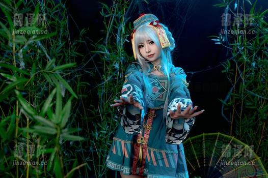 爆机少女喵小吉 爆机少女喵小吉最新作品集,浴缸如诗如画的瞬间