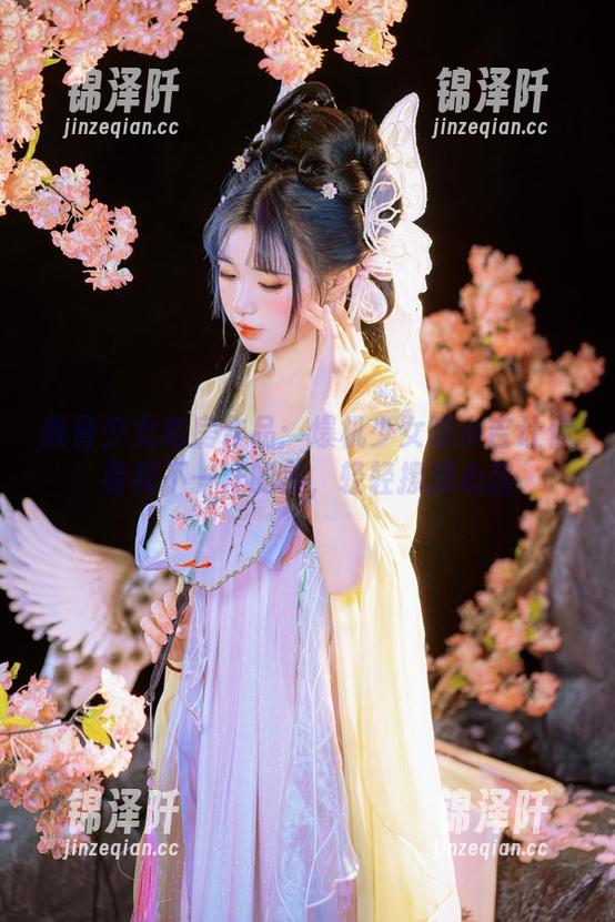 爆机少女喵小吉 骸骨少女私房作品:爆机少女喵小吉让你看到不一样的美,轻轻撩拨心弦