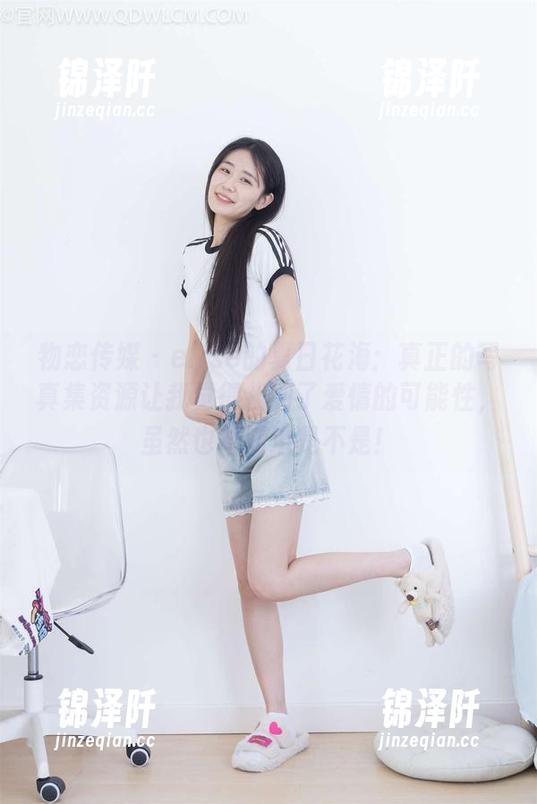 物恋传媒-elise 物恋传媒 - elise的夏日花海:真正的写真集资源让我觉得找到了爱情的可能性,虽然也不知道是不是!