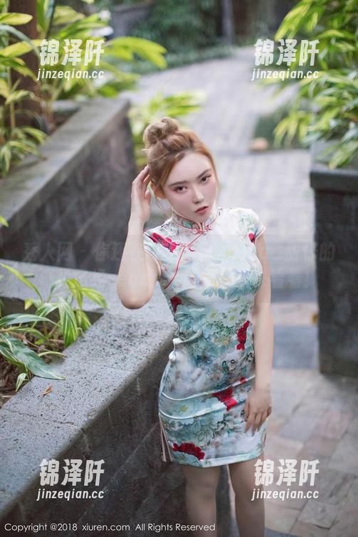 秀人网-tina_甜仔 秀人网 - 你还在等?网盘里tina_甜仔的温柔已经ready,赶紧下载来看看!
