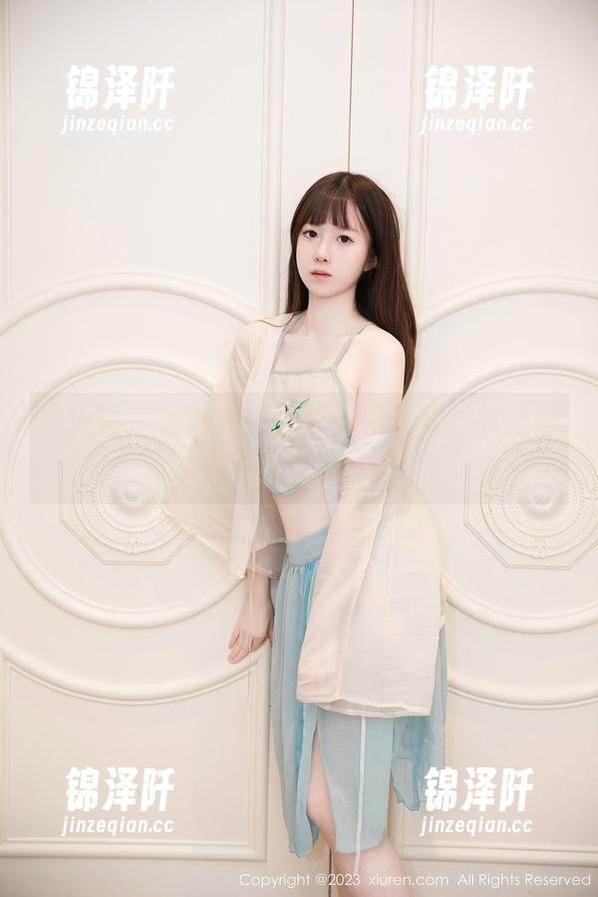 秀人网-软糖爱喝奶 秀人网 - 软糖爱喝奶最新写真集:甜心其实也可以有点毒