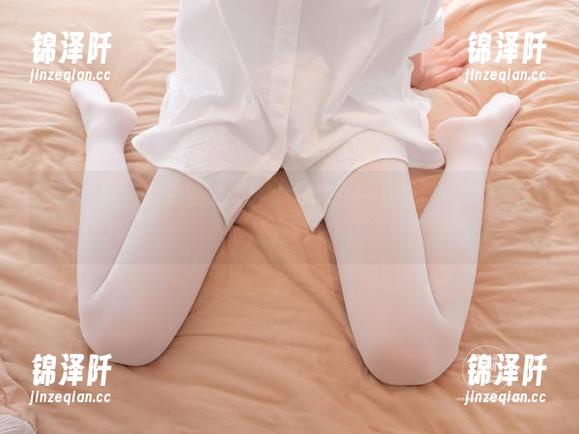 紧急企划-小恩 紧急企划 - 白色的诱惑:小恩的高清写真,像极了夏日清晨的阳光!