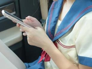 紧急企划 - 厚白丝环绕，小恩的写真合集让人一秒心动！