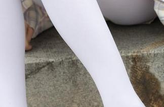 紧急企划 - 丝袜控的天堂：樱樱樱可的写真集真是资源如洪水般涌来！
