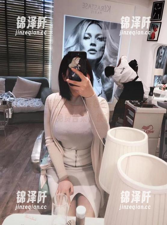 紫色哒豚豚 微密圈 - 亲爱的们,紫色哒豚豚的新货来了,免费合集,快拿走!