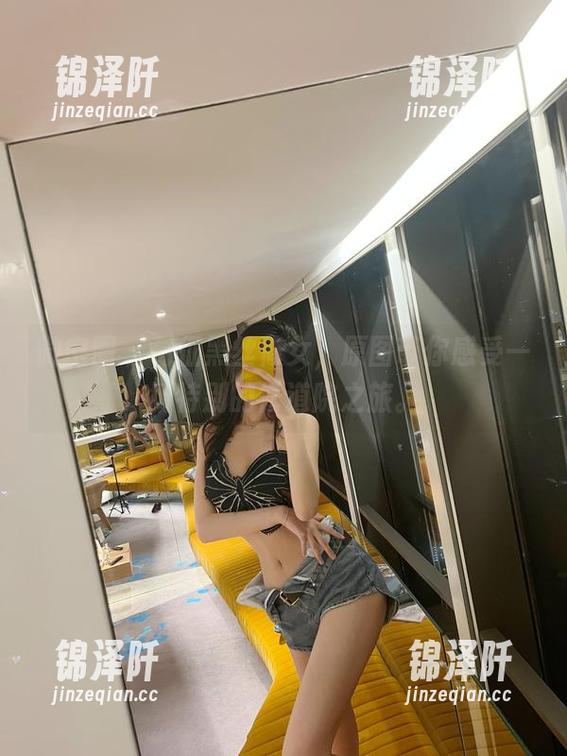 微密圈 - 葛征黑丝修女，原图带你感受一场特别的修道院之旅。