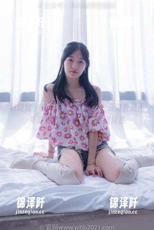 袜啵啵 - 这不是白丝大腿袜，这简直是用来调皮的魔法！小沫原图精选