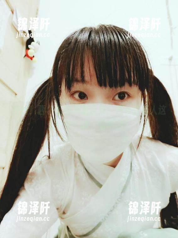 西尔酱 在线!西尔酱的裸足合集,怎么会有人这么会穿?噢,是没穿!