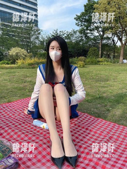 软妹小九九 微密圈 - 不怕黑的来!软妹小九九的万圣节作品,让资源闪耀在夜空下!