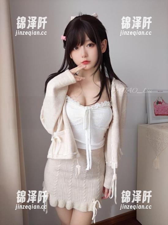 迷之呆梨 迷之呆梨的双人写真集:最新释放,所有的微妙都在这里。